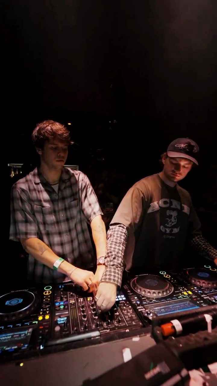 We danced all night with @shipwrekdj at #zouktokyo 🙌🙌🙌
